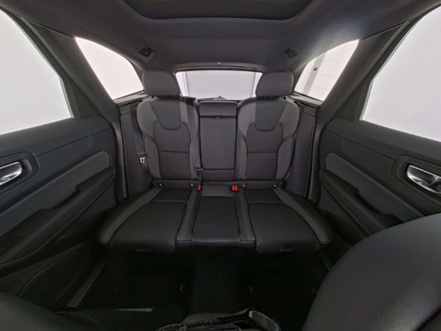 Volvo XC60 B5 Plus - 2025 - Joinsteer - #6