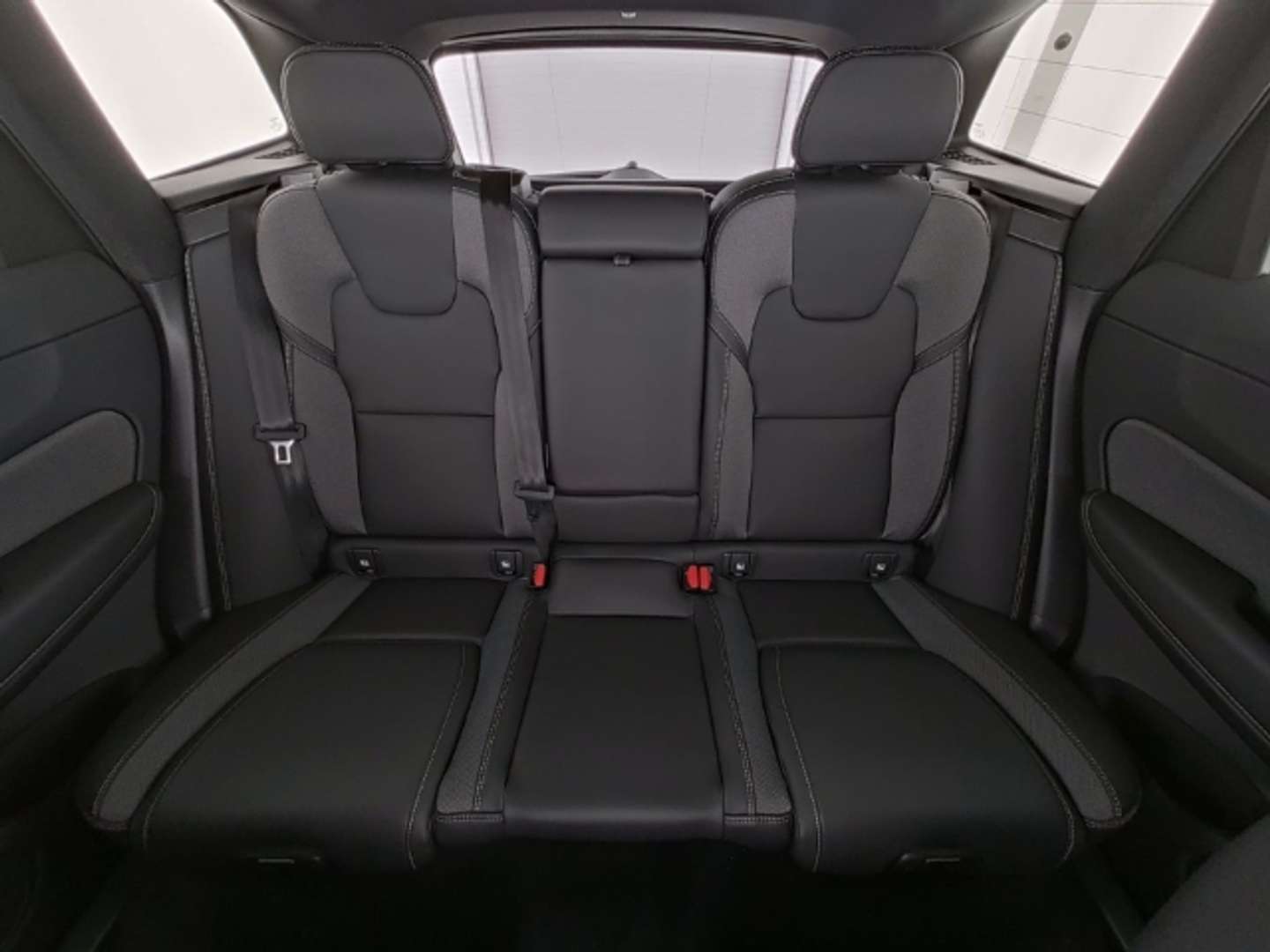 Volvo XC60 B5 Plus - 2025 - Joinsteer - #10