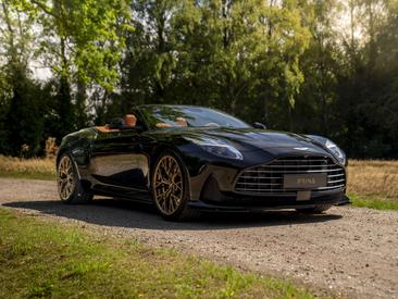 Aston Martin DB12 Volante 4.0 V8 — photo 3