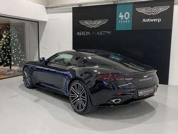 Aston Martin DB12 — photo 7