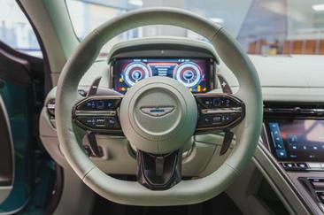 Aston Martin DB12 — photo 8