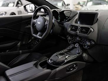 Aston Martin Vantage Coupe 4.0 V8 Auto — photo 8