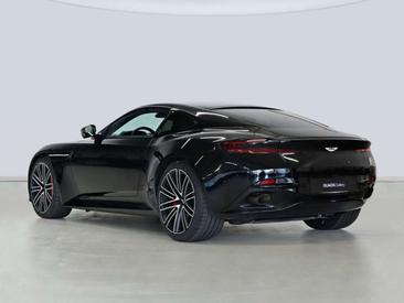 Aston Martin DB12 4.0 V8 — photo 2