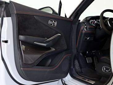 Aston Martin DBX 4.0 V8 Auto — photo 6