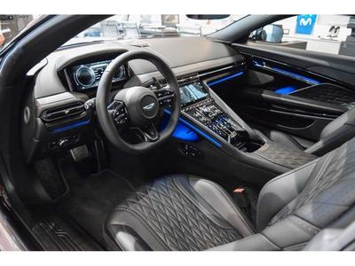 Aston Martin DB12 4.0 V8