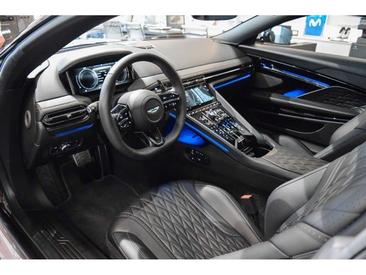 Aston Martin DB12 4.0 V8 — photo 3