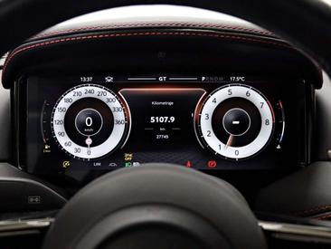 Aston Martin DB12 4.0 V8 — photo 10