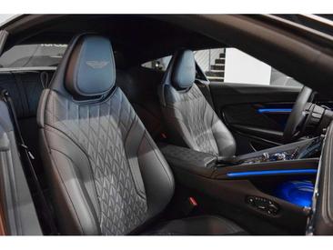 Aston Martin DB12 4.0 V8 — photo 8