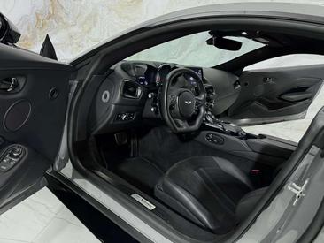 Aston Martin Vantage 4,0 V8 510PS — photo 30