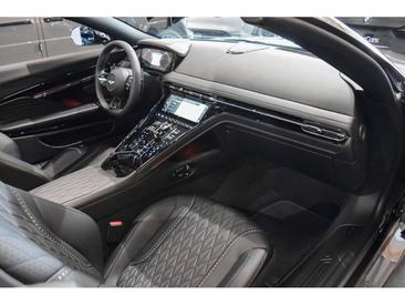 Aston Martin DB12 4.0 V8 — photo 6