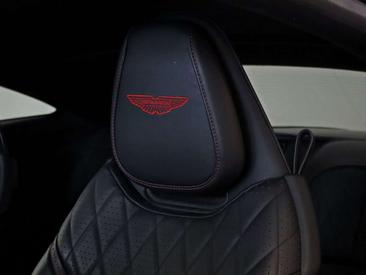Aston Martin DB12 4.0 V8 — photo 15