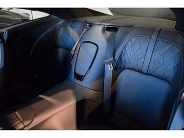 Aston Martin DB12 4.0 V8 — photo 9