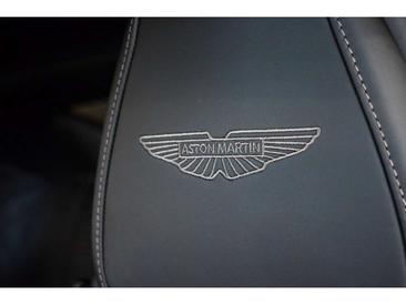 Aston Martin DB12 4.0 V8 — photo 17