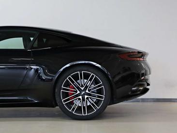 Aston Martin DB12 4.0 V8 — photo 21