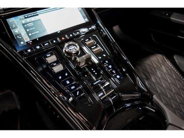 Aston Martin DB12 4.0 V8 — photo 14