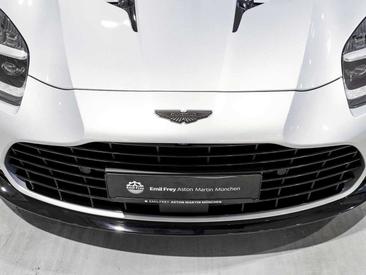 Aston Martin V12 Vanquish — photo 10