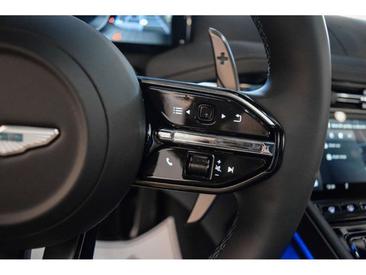 Aston Martin DB12 4.0 V8 — photo 15