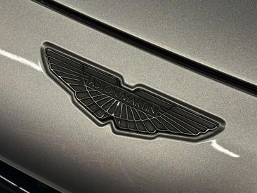 Aston Martin DBX 707 — photo 29