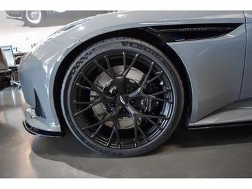 Aston Martin DB12 4.0 V8 — photo 20