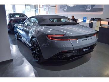 Aston Martin DB12 4.0 V8 — photo 26