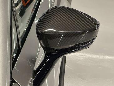 Aston Martin DBX 707 — photo 36