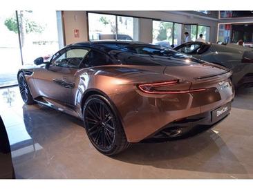 Aston Martin DB12 4.0 V8 — photo 24