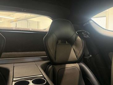 Aston Martin Rapide S — photo 34