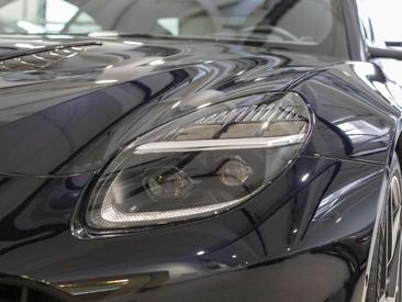 Aston Martin V12 Vanquish — photo 14