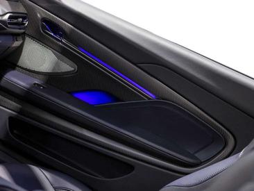 Aston Martin V12 Vanquish — photo 23