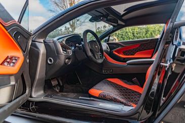 Aston Martin Vanquish Shooting Brake — photo 16