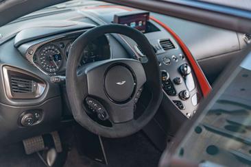 Aston Martin Vanquish Shooting Brake — photo 21