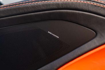 Aston Martin Vanquish Shooting Brake — photo 25