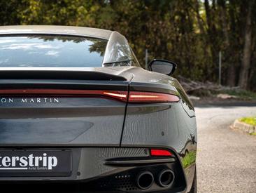 Aston Martin DBS 5.2 V12 — photo 10