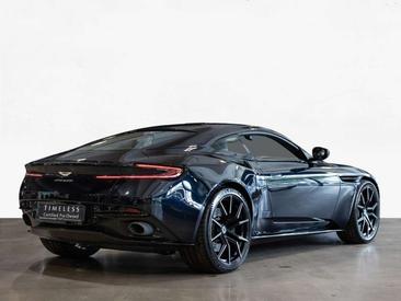 Aston Martin DB11 Coupé V8 — photo 14