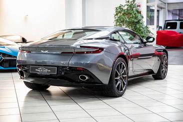 Aston Martin DB11 V12 AMR PACK — photo 6