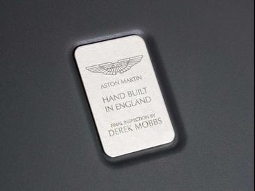 Aston Martin V8 Roadster 4.7 L — photo 11