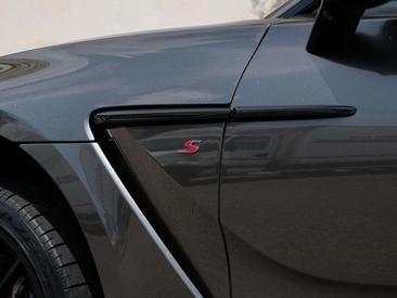 Aston Martin DBX 4.0 V8 Biturbo — photo 13