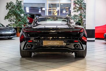 Aston Martin DB11 Coupé V8 Bright Pack — photo 5