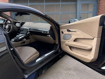 Aston Martin V8 Carbon 360 — photo 18