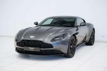 Aston Martin DB11 Coupé AMR V12 — photo 14