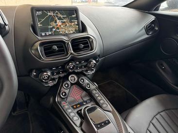 Aston Martin V8 007 Edition — photo 13