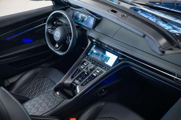 Aston Martin DB12 Volante — photo 5