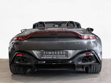 Aston Martin Vantage Roadster — photo 16
