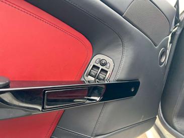Aston Martin V8 Coupé — photo 18