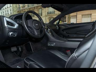 Aston Martin Vanquish V12 5.9 570ch Touchtronic III — photo 11