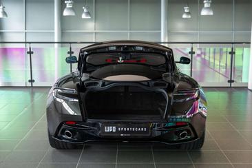 Aston Martin DB12 4.0 V8 — photo 16