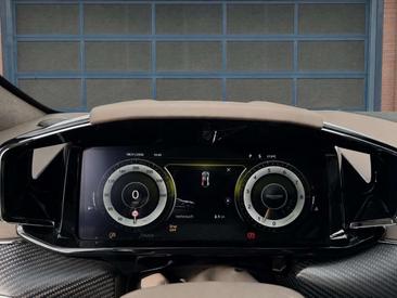 Aston Martin V8 Carbon 360 — photo 30