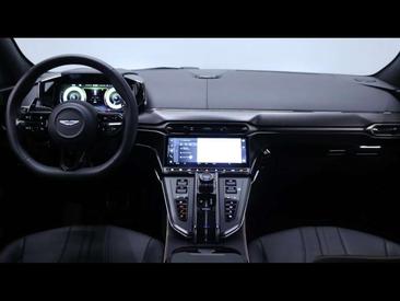 Aston Martin Vantage V8 — photo 17