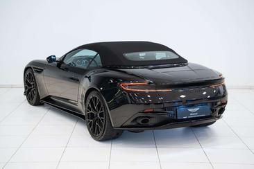 Aston Martin DB12 Volante — photo 15