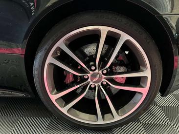 Aston Martin DBS Coupé 6.0 V12 Carbon Black Edition — photo 8